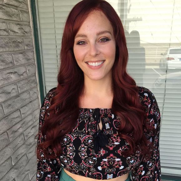 Meet your Posher, Lauren - Picture 1 of 1